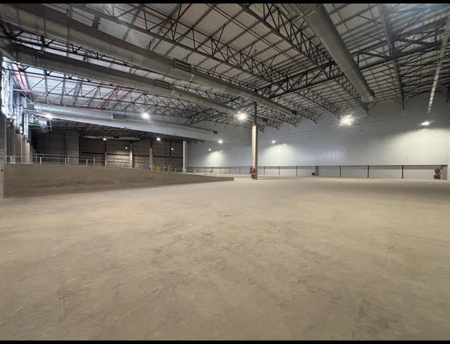 4,375M² WAREHOUSE TO LET IN BLACKHEATH INDUSTRIAL
